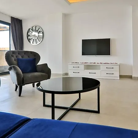 Luxury Sky With Sea View *